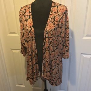 LuLaRoe black & red Lindsay